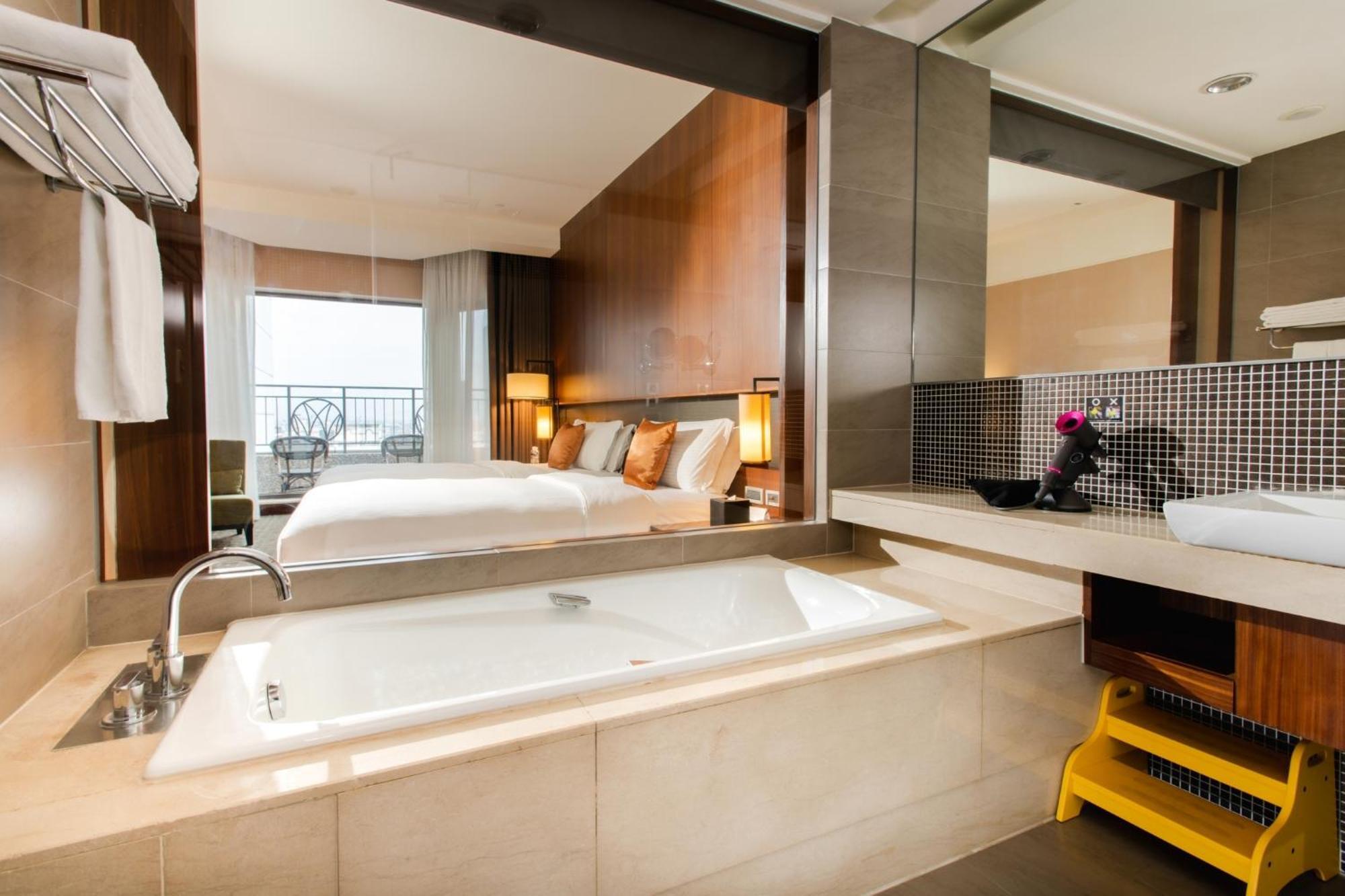 Silks Place Yilan Exterior photo