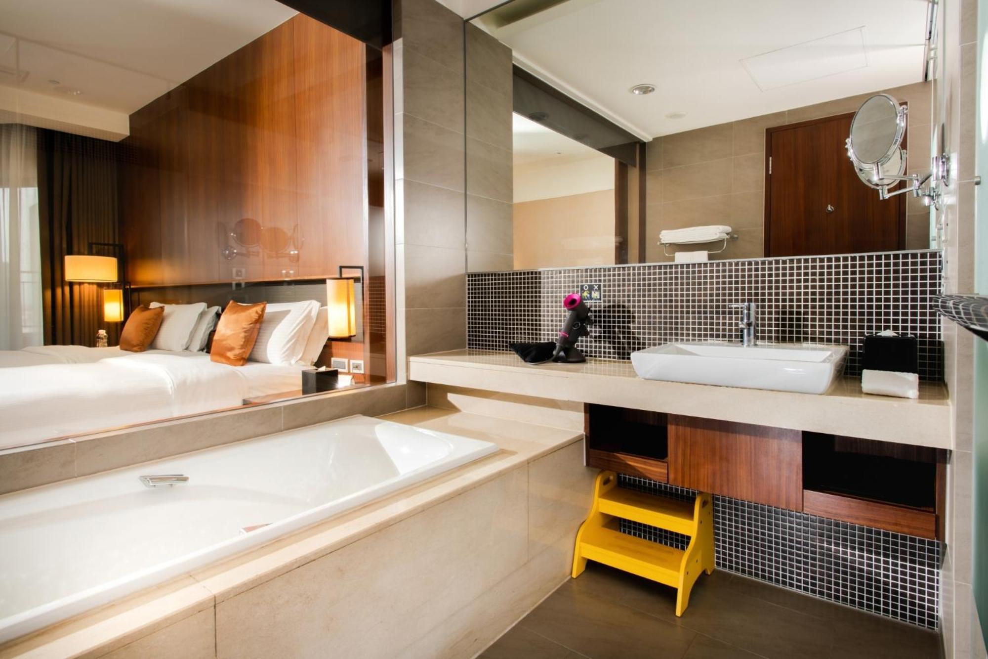 Silks Place Yilan Exterior photo